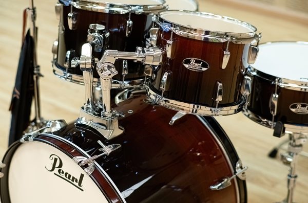 PEARL RS525SC/C757 TRỐNG BỘ KÍCH 22" MÀU GARNET FADE