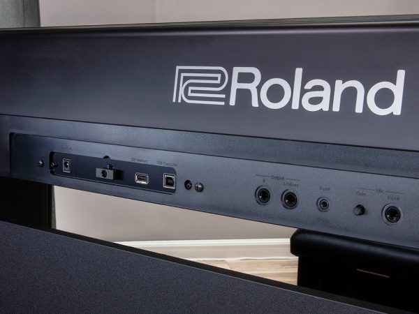 ROLAND FP-E50 Đàn Piano