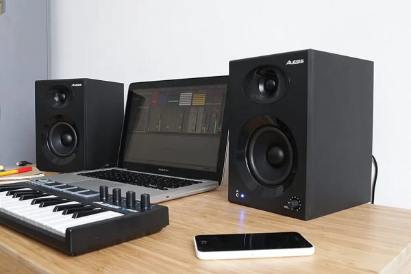 ALESIS ELEVATE 4 LOA KIỂM ÂM 4 INCH 50W