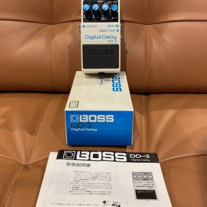 BOSS DD-3 Bàn đạp Digital Delay