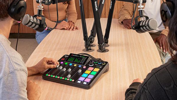 RODE Caster Pro II Bàn Trộn Âm Thanh Chuyên Nghiệp