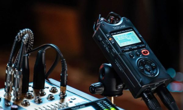 TASCAM DR-07X MÁY THU ÂM STEREO CẦM TAY