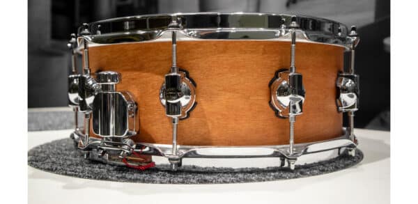 ds drum dsve1455snwk trong snare drum venom 14x5 5 inch mau whisky