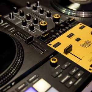 hercules djcontrol inpulse t7 premium edition bo dieu khien ban dj 3