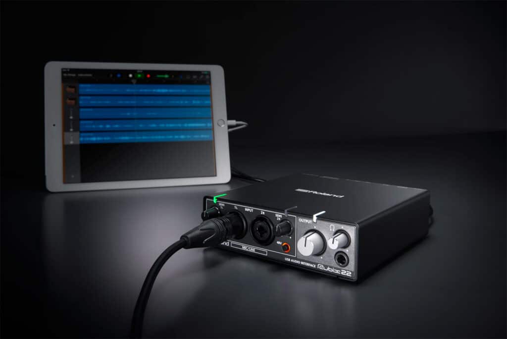 Soundcard Roland Rubix 22 Audio Interface 2 in 2 out chính hãng