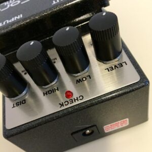 Boss ML-2 pedal metal distortion âm thanh sắc nét boss-ml-2-pedal-metal-distortion