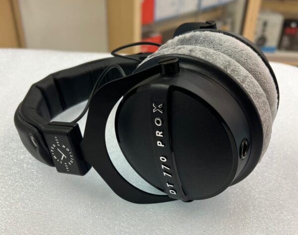 beyerdynamic dt770 pro x 1