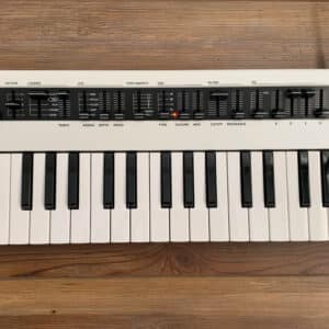 dan synthesizer yamaha reface cs 2