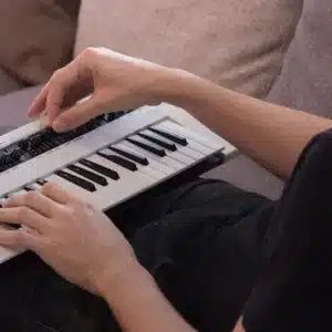 dan synthesizer yamaha reface cs