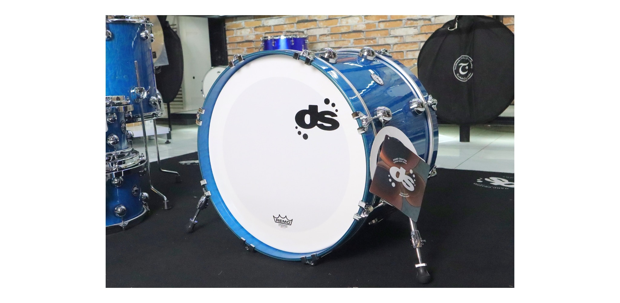 92916 Rebel Custom Shop Maple/Walnut shells - Teal over Quilted Maple - Lacquer 20 inch DS DRUM | DS DRUM DS23/92916 46201