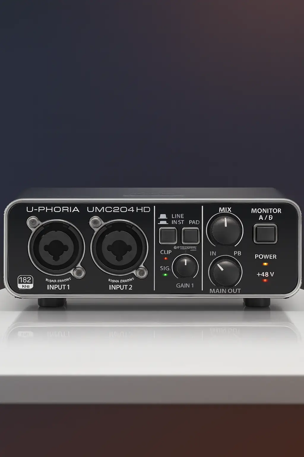 Behringer UMC204HD WhiteTable Behringer UMC204HD WhiteTable