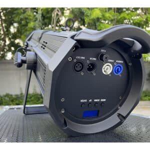300w profile zoom ip 3200k 1