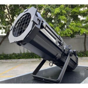 300w profile zoom ip 3200k 3
