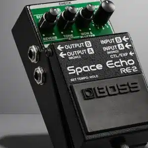 BOSS RE-2 Space Echo pedal delay & reverb tạo echo boss re 2
