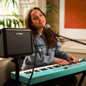 roland cube st mi loa guitar di dong 5