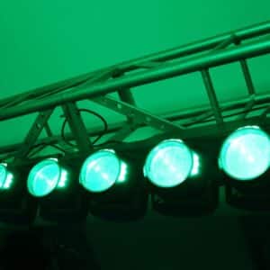 Đèn LED Moving Bar Mitek & HBK TORNADO 5 x 120W den led moving bar mitek hbk tornado 5 x 120w 1