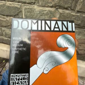 Dây Đàn Violin Thomastik-Infeld Dominant 135B – Bộ Dây Violin 4/4 Medium day dan violin dominant 135b 1